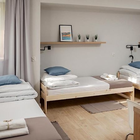 Apart Hostel S8 Blizne Jasinskiego Exteriör bild