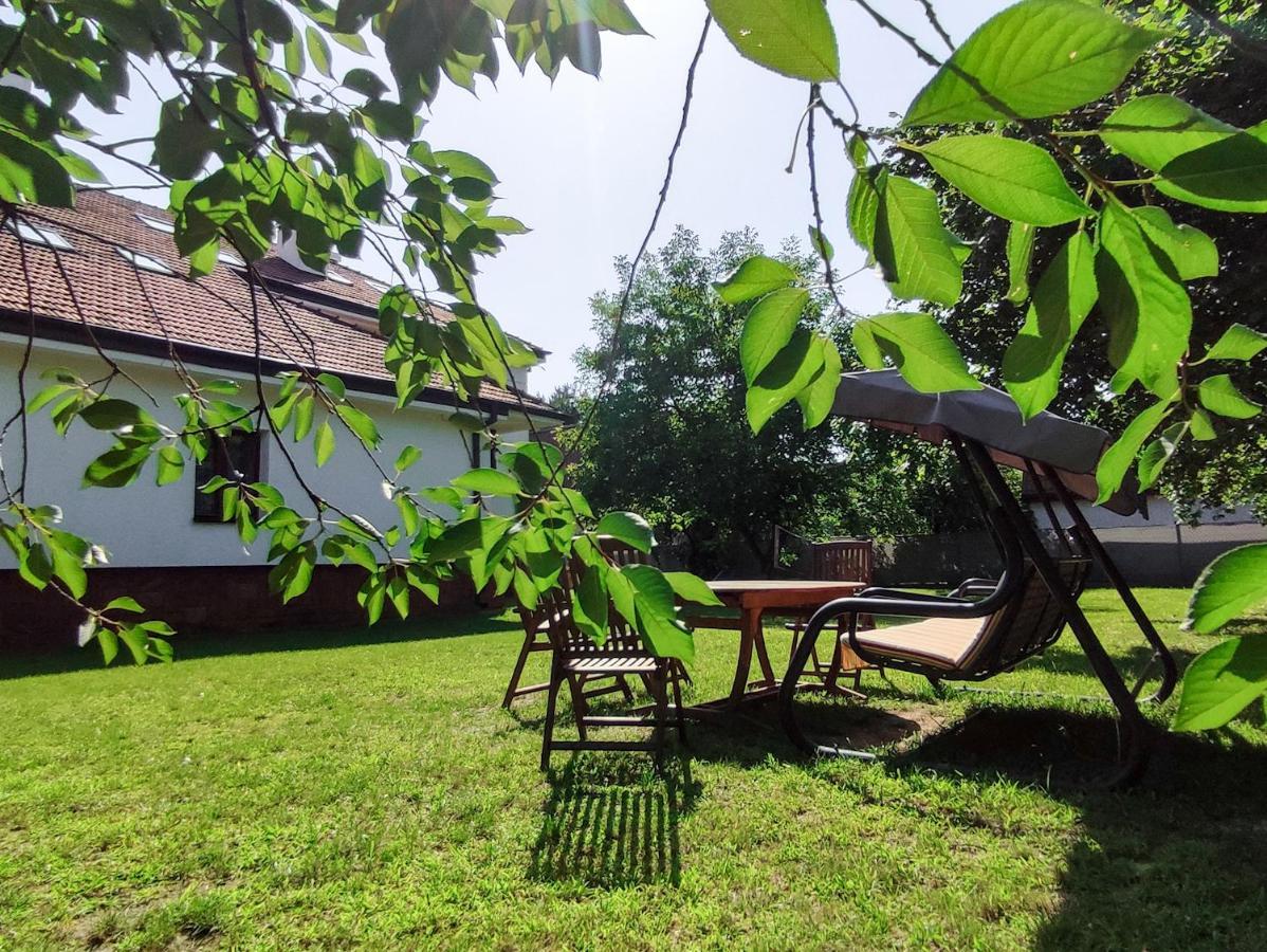 Apart Hostel S8 Blizne Jasinskiego Exteriör bild