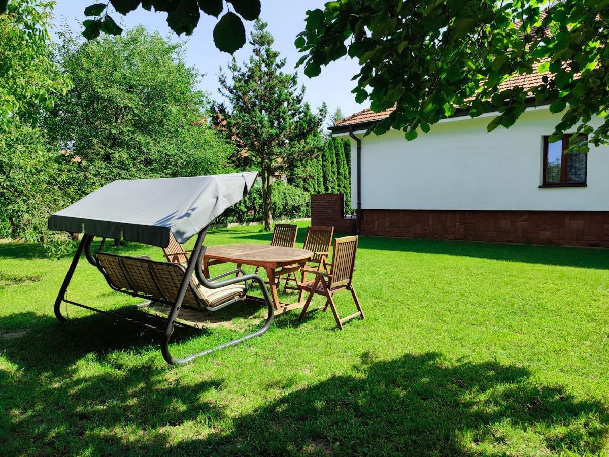 Apart Hostel S8 Blizne Jasinskiego Exteriör bild